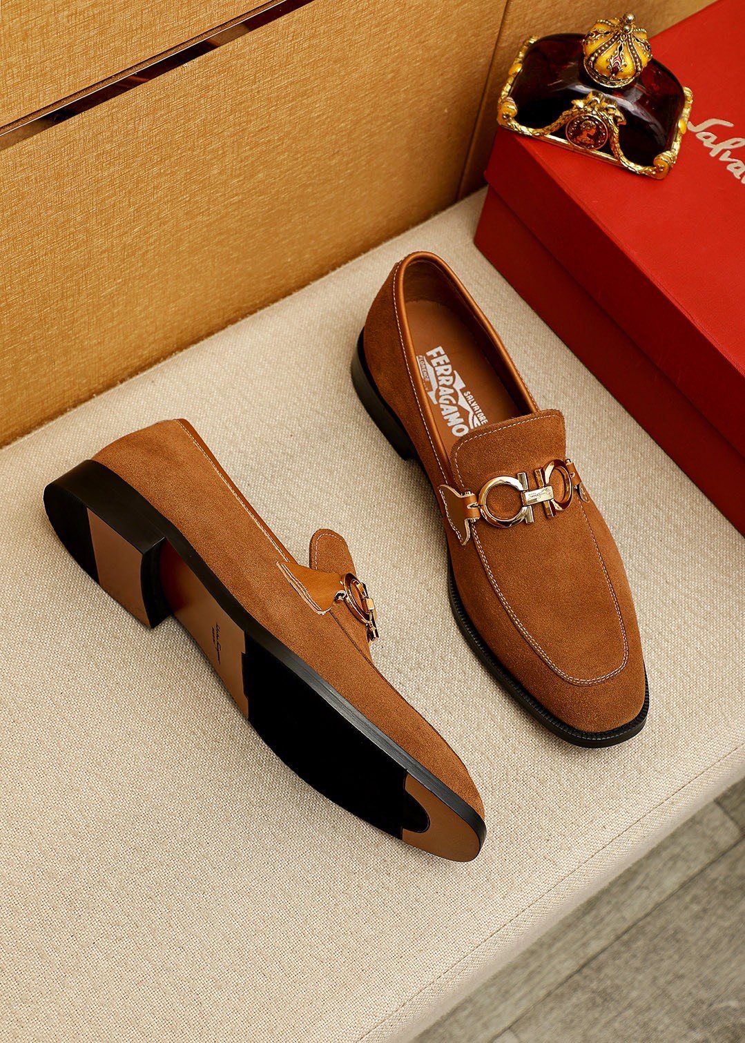 Ferragamo Men's Brown Metal Hardware Loafers